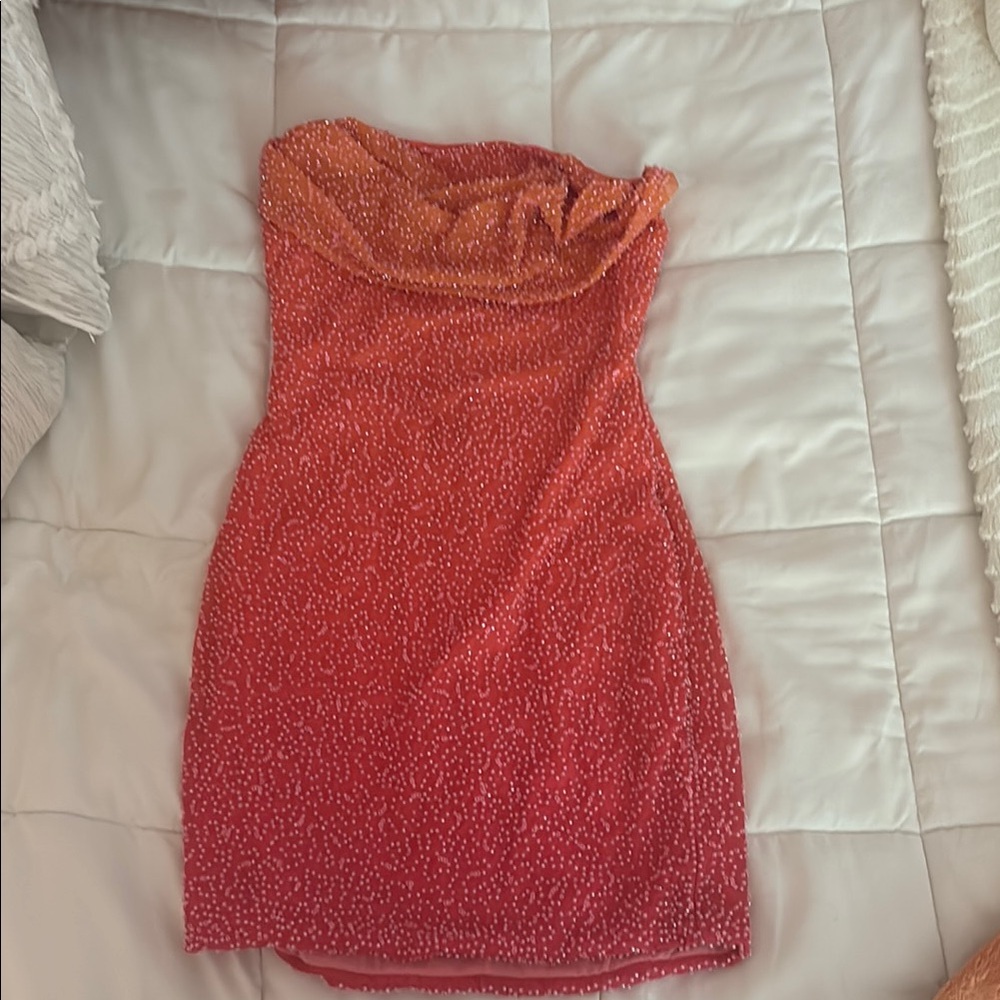 Oh Polly Elegant Strapless Dress
